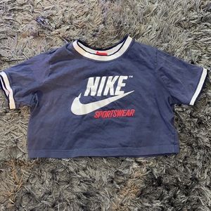 Nike Crop Top